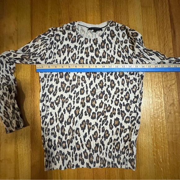 BANANA REPUBLIC leopard print long sleeve sweater size XS (a4 - Picture 12 of 12